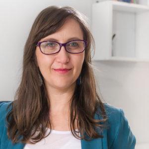 Cheryl Málek the Counselling Psychologist in her practice